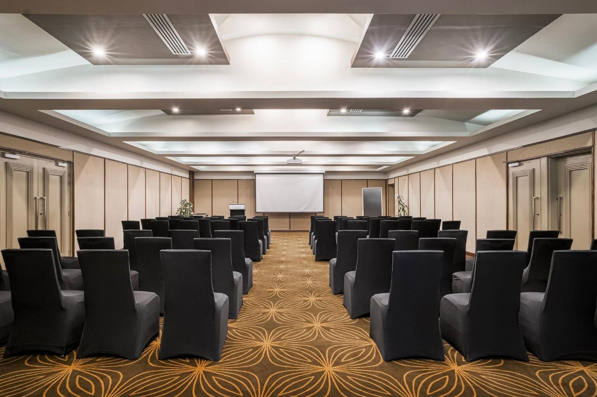 Holiday Inn Suva By Ihg Eksteriør billede